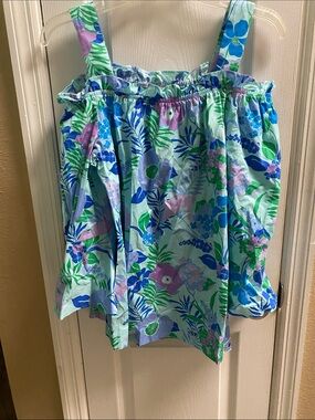 NWOT Westbound cold shoulder top